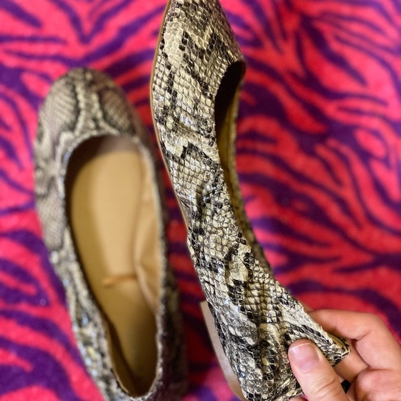 Torrid snakeskin ballet flats - Picture 7 of 8